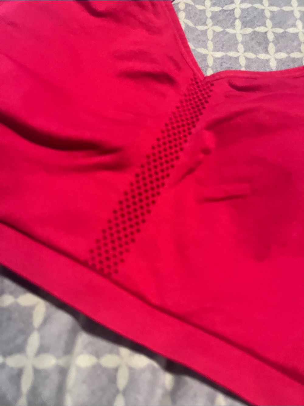 Seamless Wireless Bralette - Raspberry - Picture 2 of 4